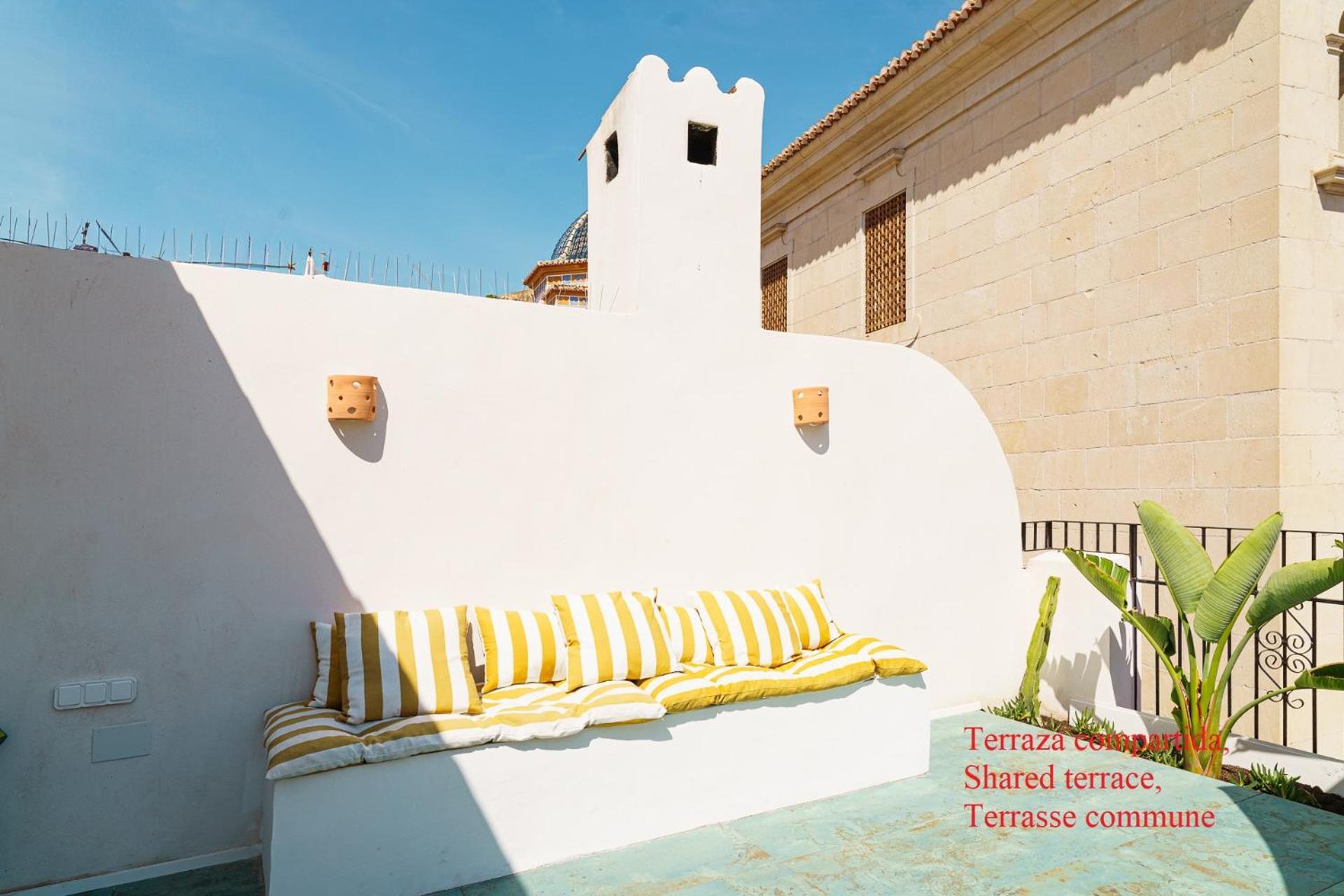 Apartment With Exceptional Charm In Historic Center Of Alicante Esterno foto