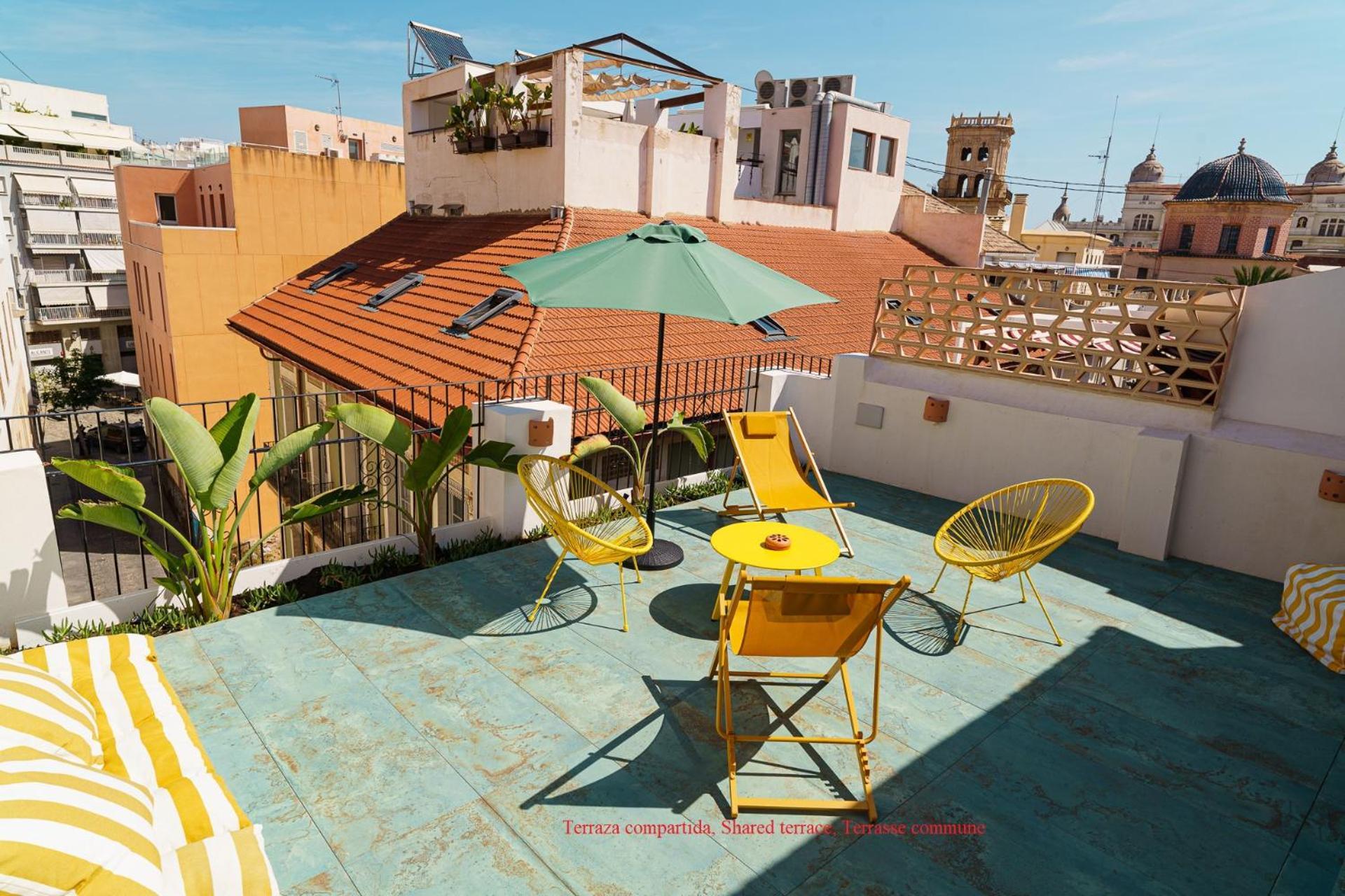 Apartment With Exceptional Charm In Historic Center Of Alicante Esterno foto