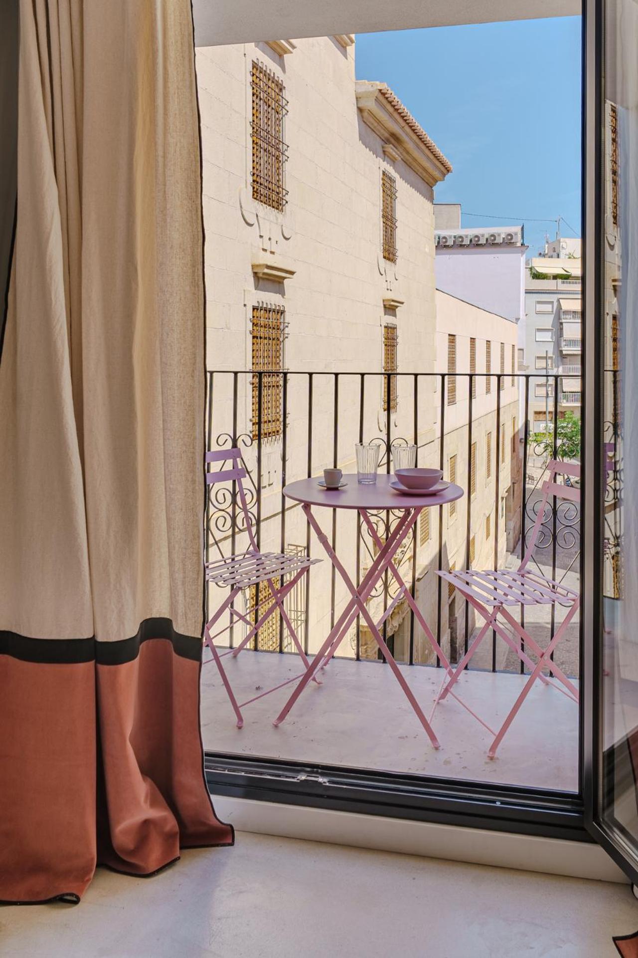 Apartment With Exceptional Charm In Historic Center Of Alicante Esterno foto