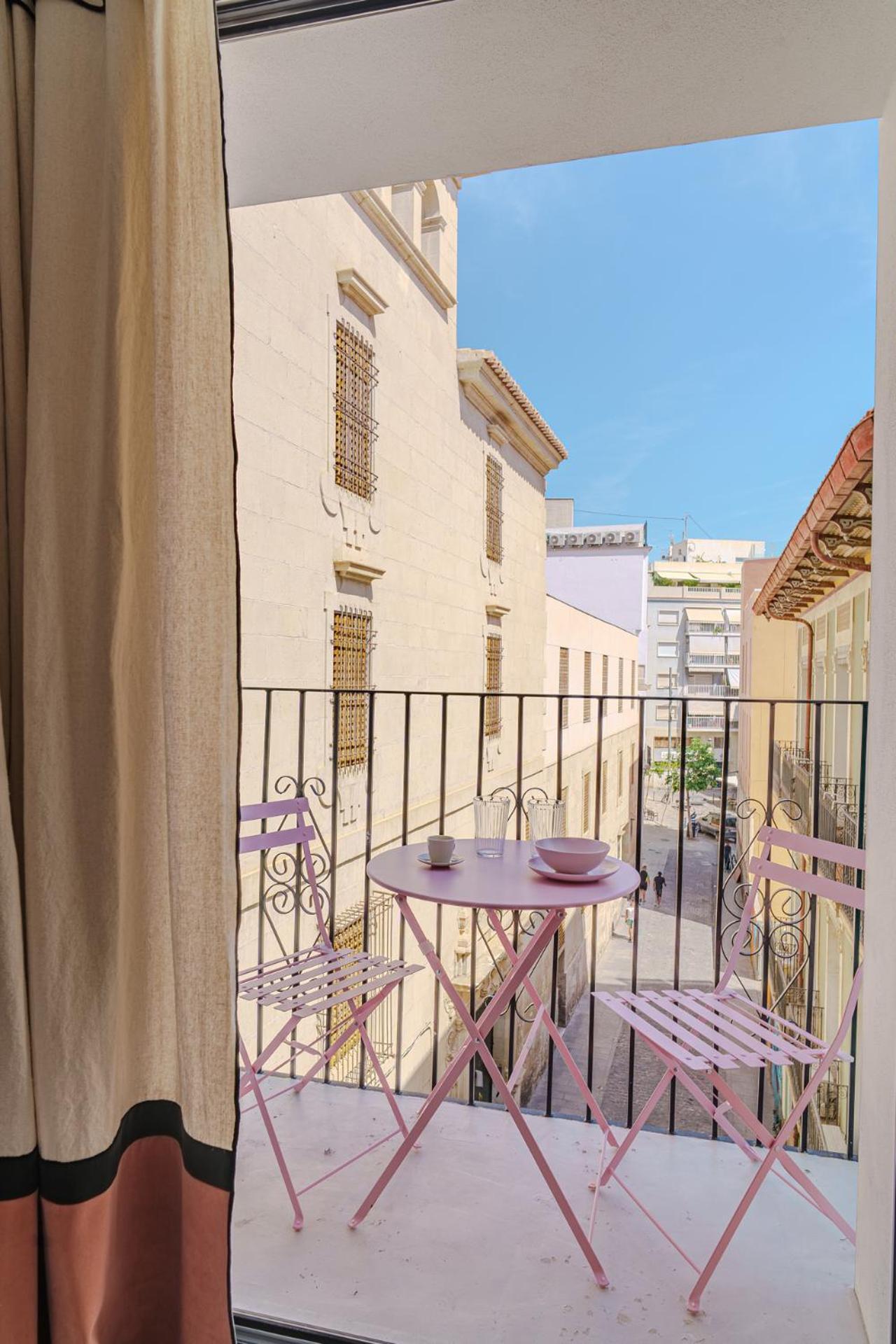 Apartment With Exceptional Charm In Historic Center Of Alicante Esterno foto