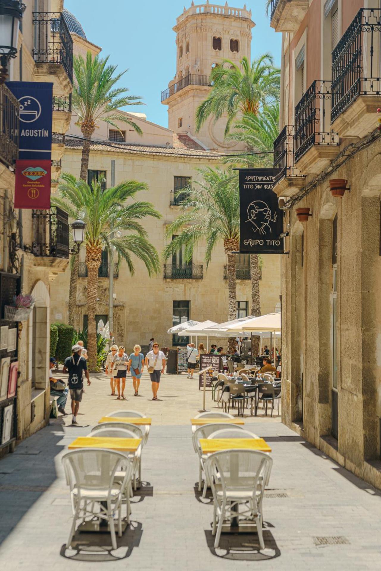 Apartment With Exceptional Charm In Historic Center Of Alicante Esterno foto